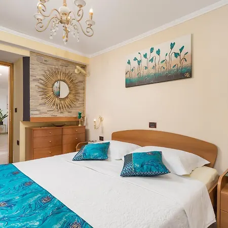 Seastar Villa Kras