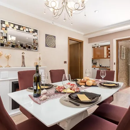 Seastar Villa Kras